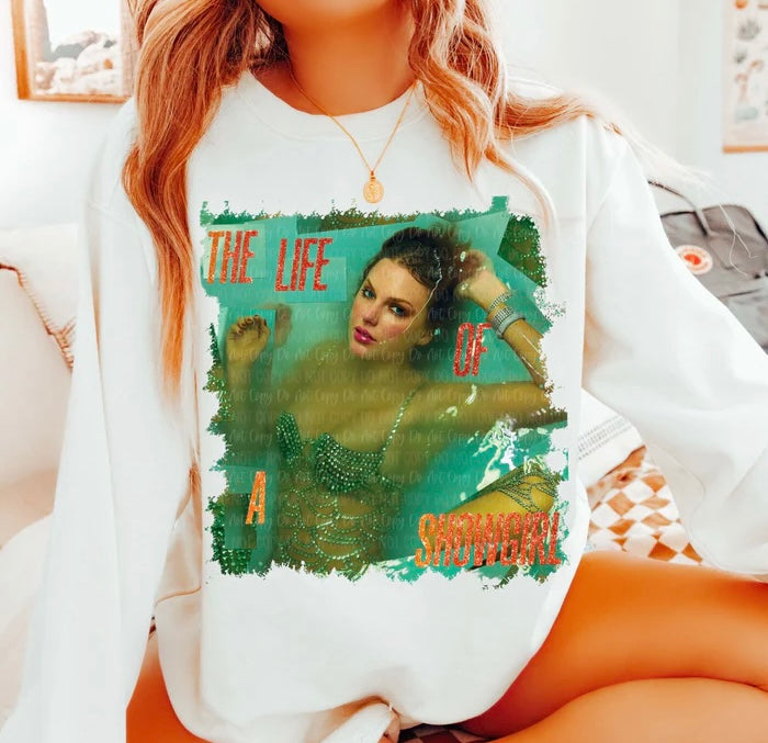 The cover crewneck
