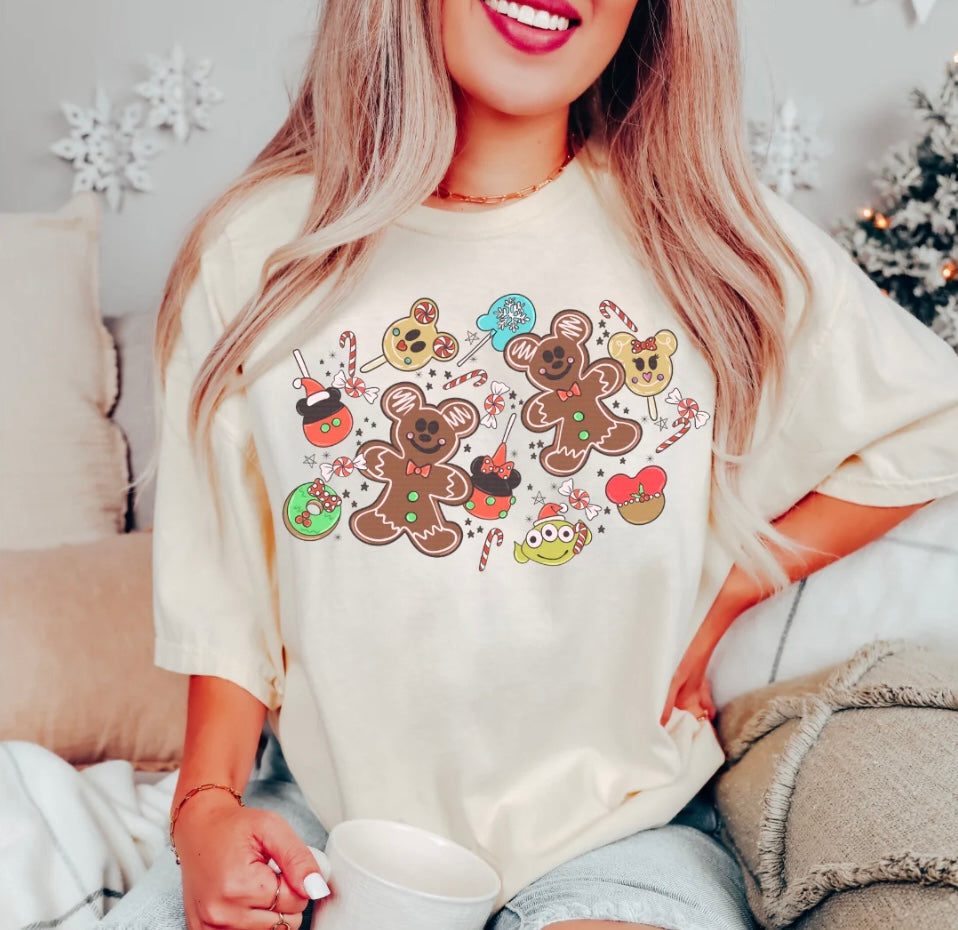 Gingerbread Mouse Christmas Tee