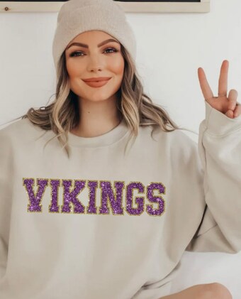 Vikings (faux glitter) crewneck